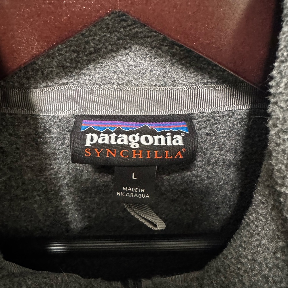 Patagonia Dark Gray Synchilla Fleece Jacket - Picture 2 of 3